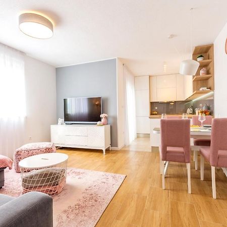 Apartamento Rose Kaštela Exterior foto