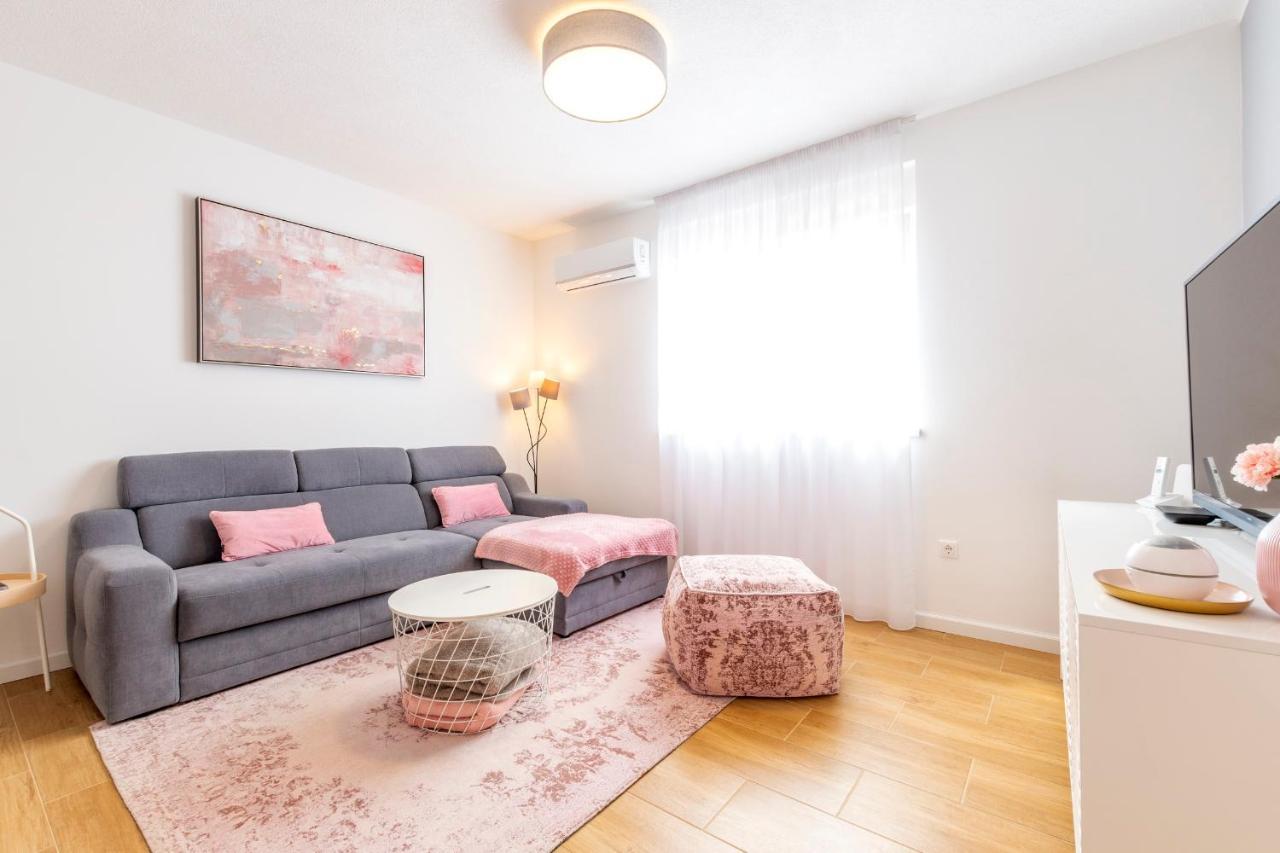Apartamento Rose Kaštela Exterior foto