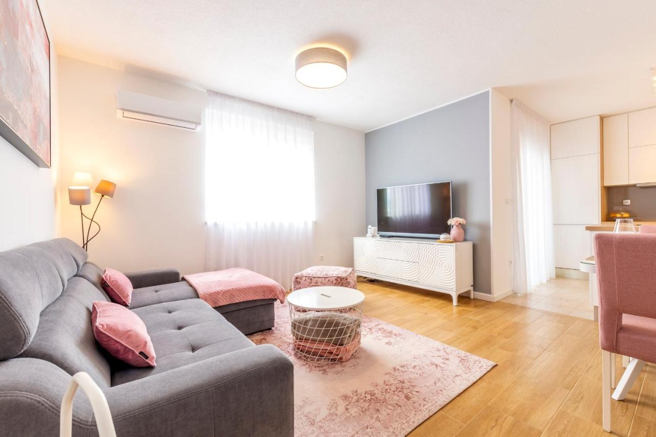 Apartamento Rose Kaštela Exterior foto